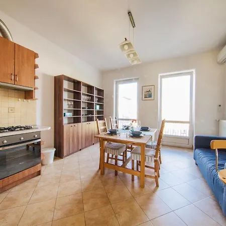 Metro Politechnika Варшава