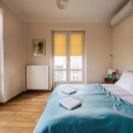 Metro Politechnika * ワルシャワ