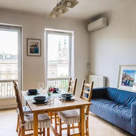 Metro Politechnika アパート *